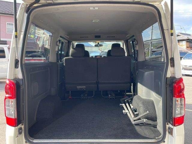 NISSAN NV350 CARAVAN 2014