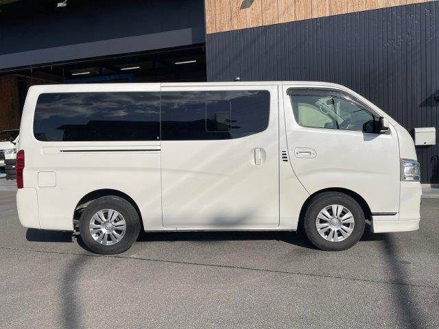 NISSAN NV350 CARAVAN 2014