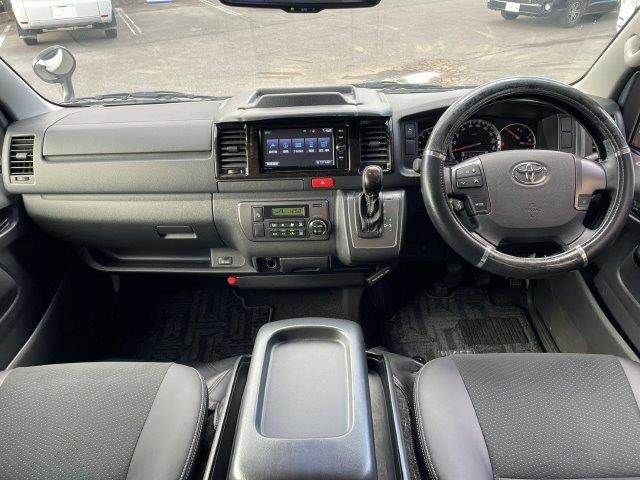 TOYOTA HIACE van 4WD 2018