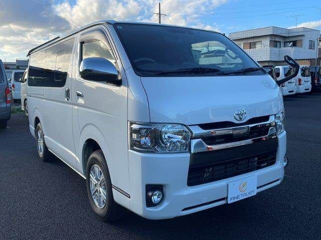 TOYOTA HIACE van 4WD 2018