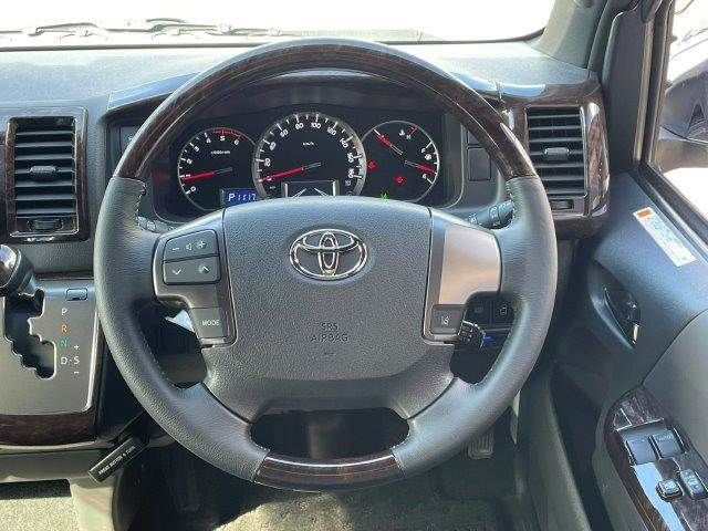 TOYOTA HIACE van 2WD 2019