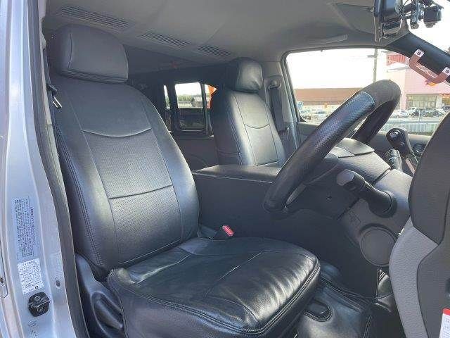 NISSAN NV350 CARAVAN 4WD 2018