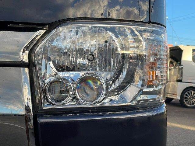 TOYOTA HIACE van 4WD 2022