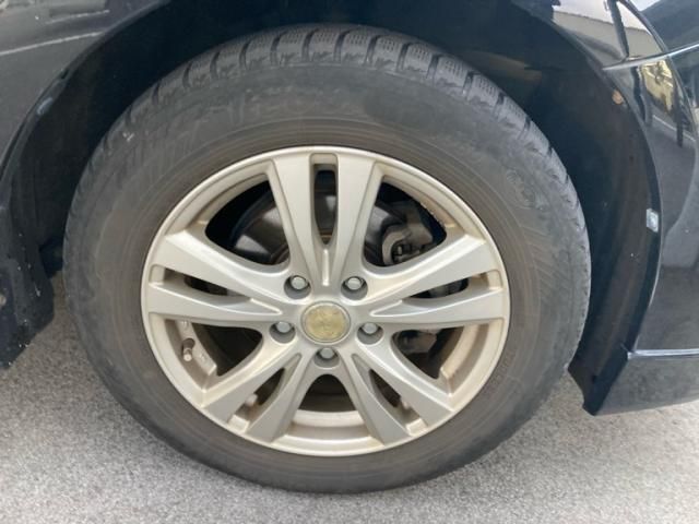 TOYOTA PRIUS Alpha 2012