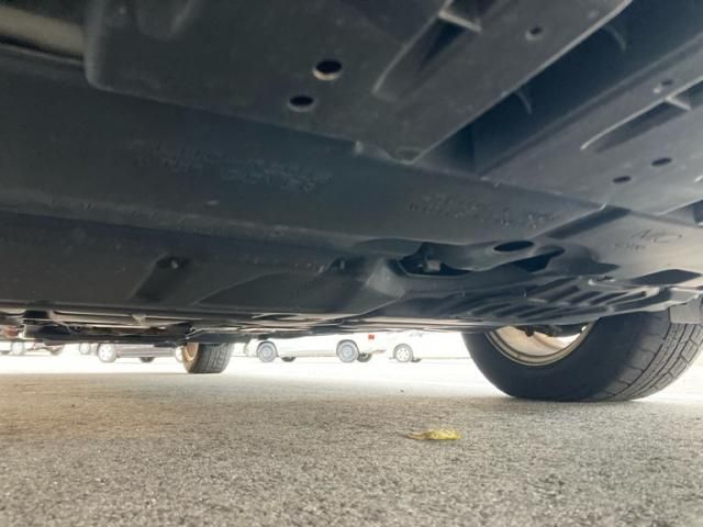 TOYOTA PRIUS Alpha 2012