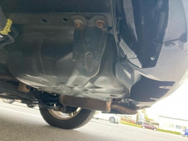 TOYOTA PRIUS Alpha 2012