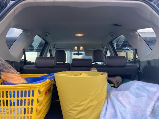 TOYOTA PRIUS Alpha 2012