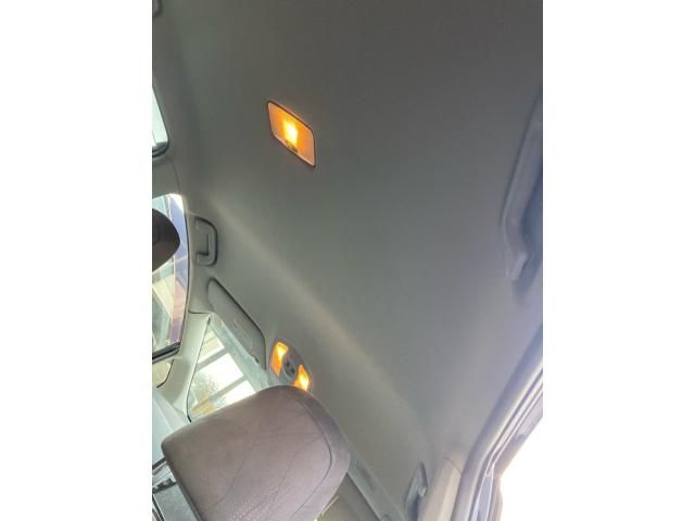 TOYOTA PRIUS Alpha 2012