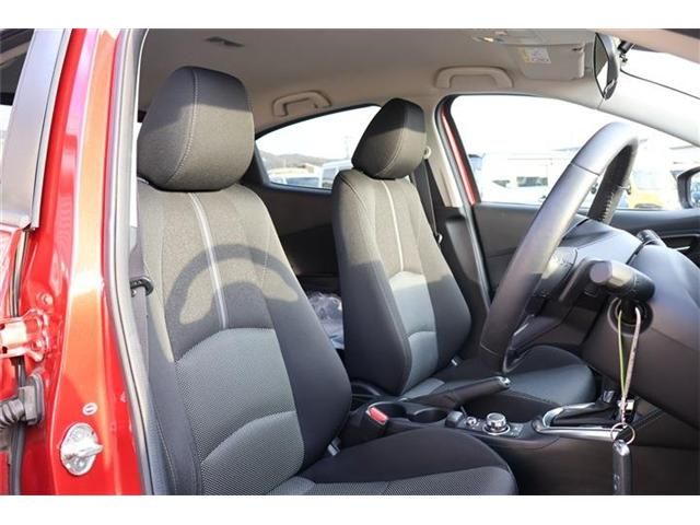 MAZDA DEMIO 4WD 2017