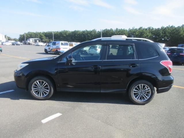 SUBARU FORESTER 2014