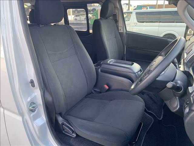 TOYOTA HIACE van 2WD 2023