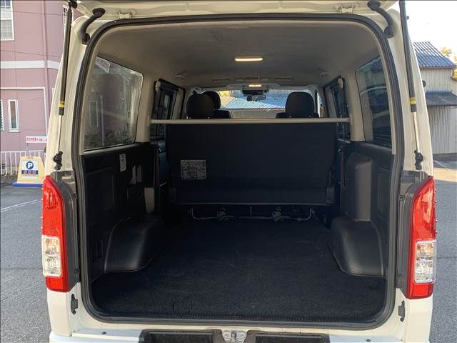 TOYOTA HIACE van 2WD 2023