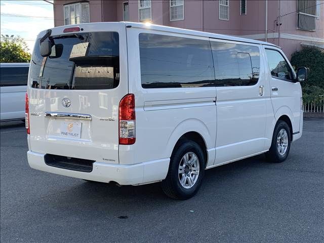 TOYOTA HIACE van 2WD 2023