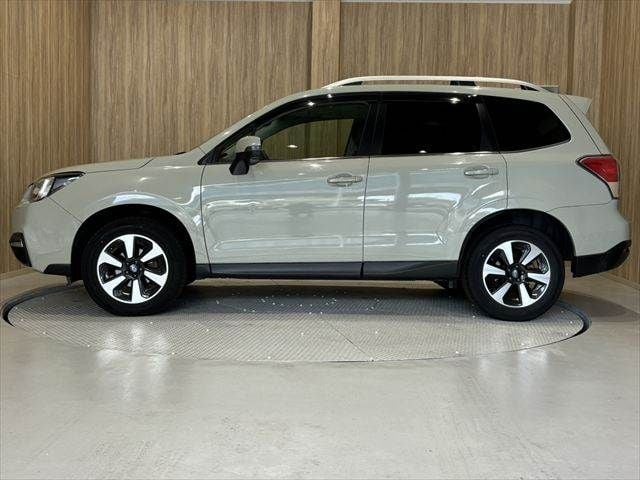 SUBARU FORESTER 2016