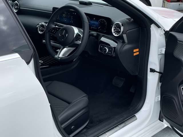 MERCEDES BENZ MERCEDES BENZ CLA class 2025