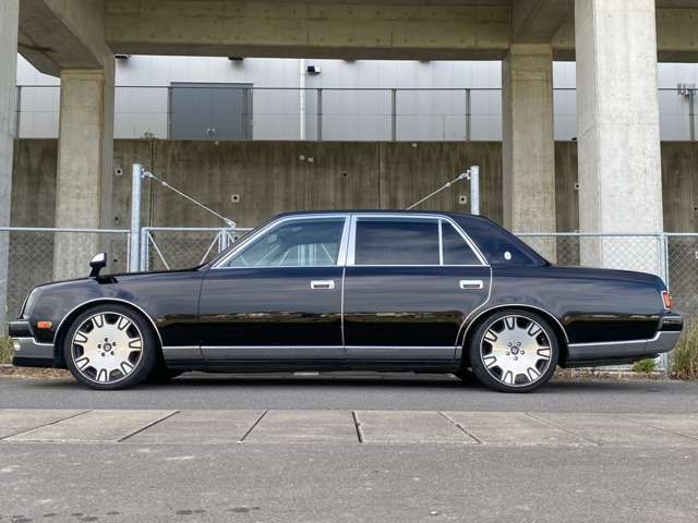 TOYOTA CENTURY 1997