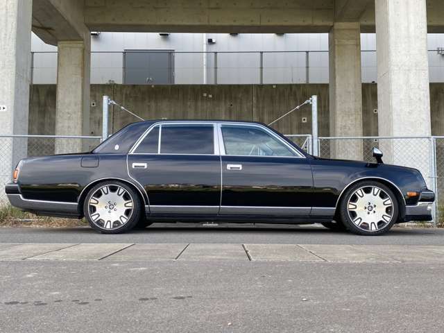 TOYOTA CENTURY 1997