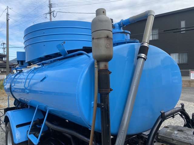 MITSUBISHI CANTER 2002