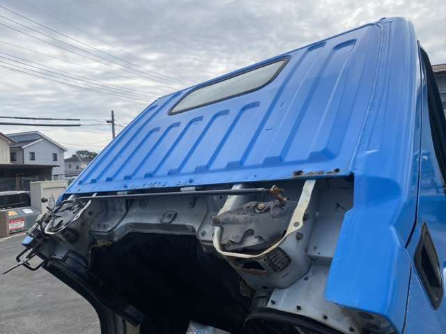 MITSUBISHI CANTER 2002