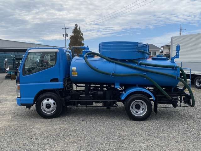 MITSUBISHI CANTER 2002