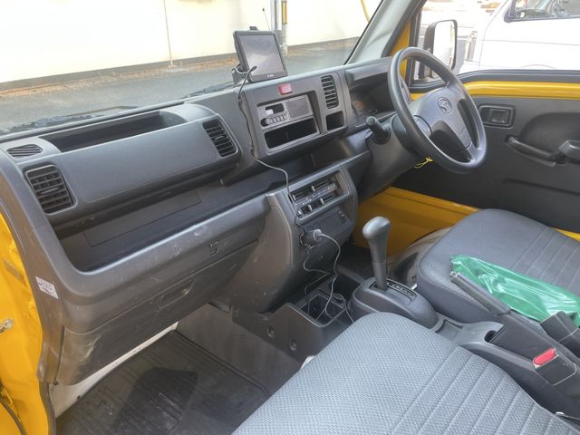 DAIHATSU HIJET truck 2017