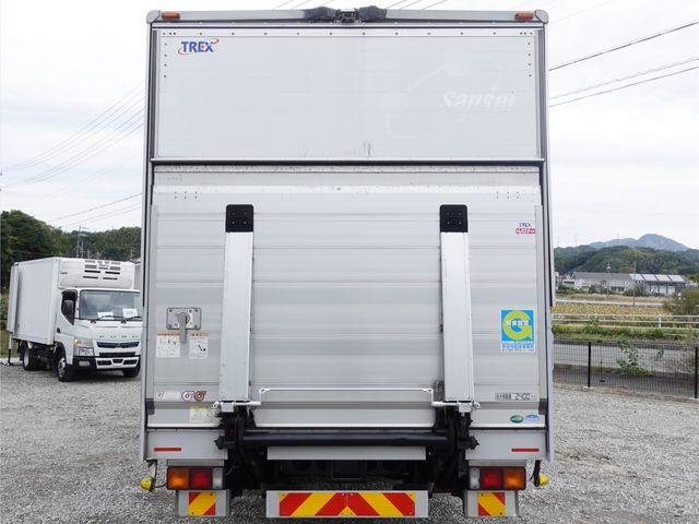 MITSUBISHI FUSOU FIGHTER 2016