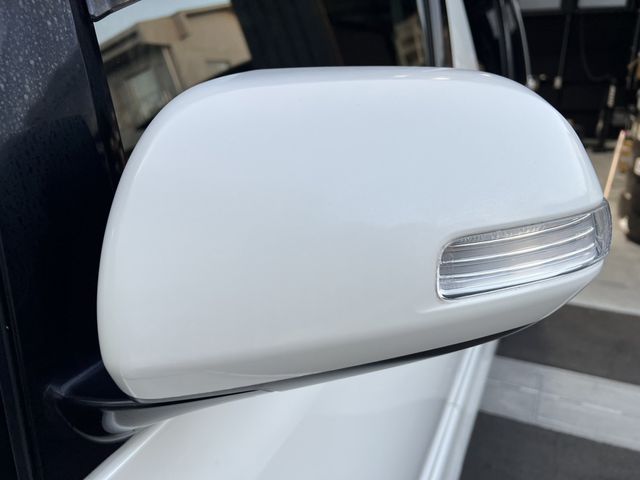 TOYOTA VELLFIRE 2009