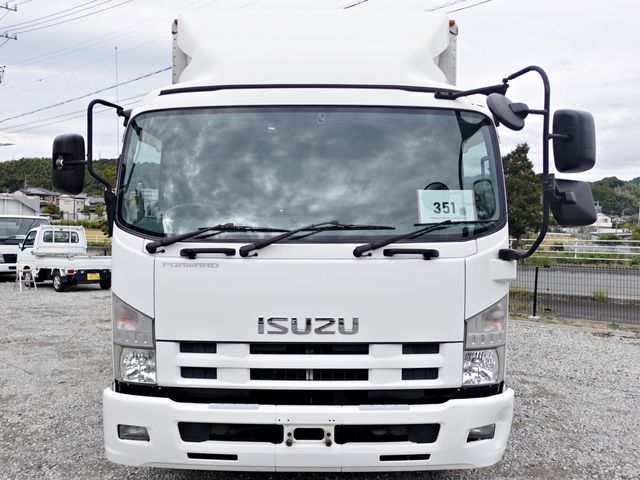 ISUZU FORWARD 2013