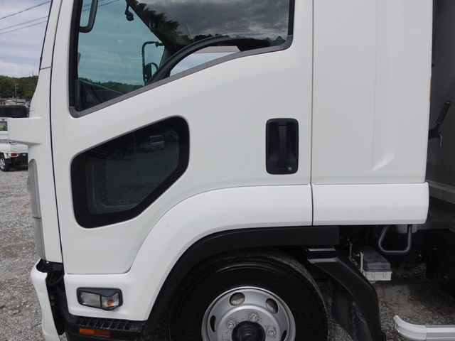 ISUZU FORWARD 2013