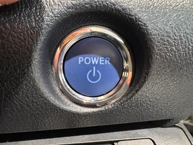 TOYOTA SIENTA HYBRID 2020