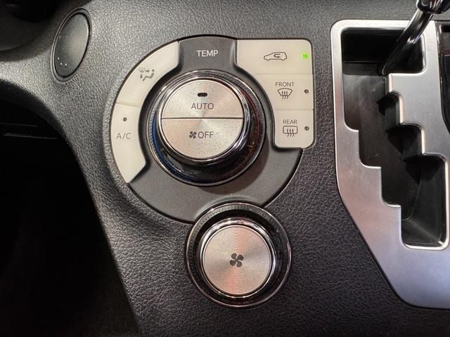 TOYOTA SIENTA HYBRID 2020