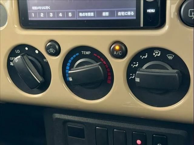 TOYOTA FJ CRUISER 4WD 2013