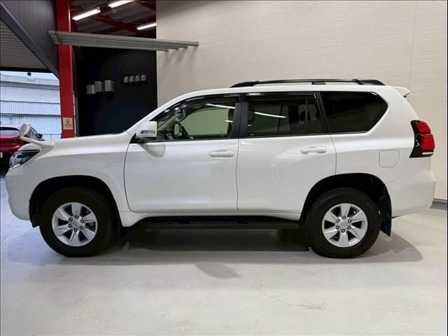 TOYOTA LANDCRUISER PRADO 2018