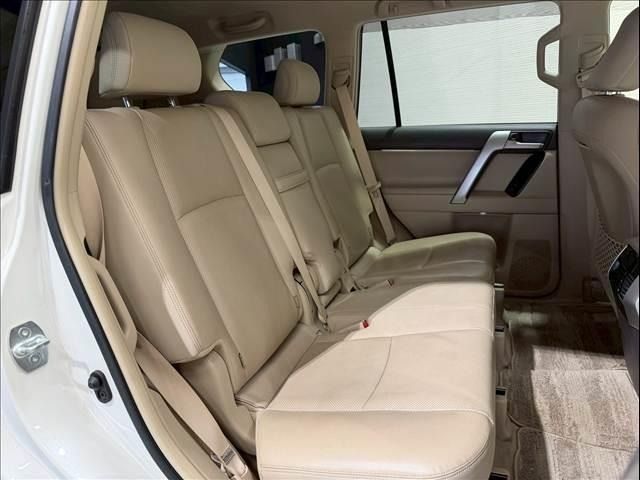 TOYOTA LANDCRUISER PRADO 2018