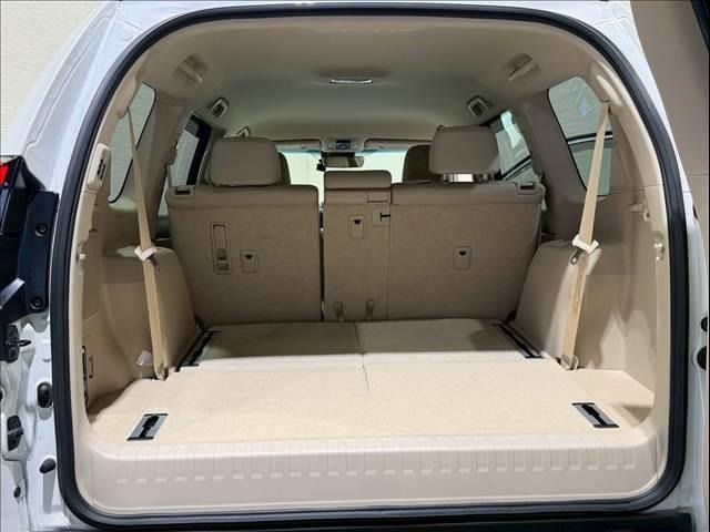 TOYOTA LANDCRUISER PRADO 2018