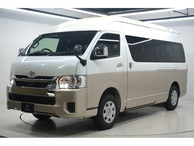 TOYOTA HIACE wagon 4WD 2025