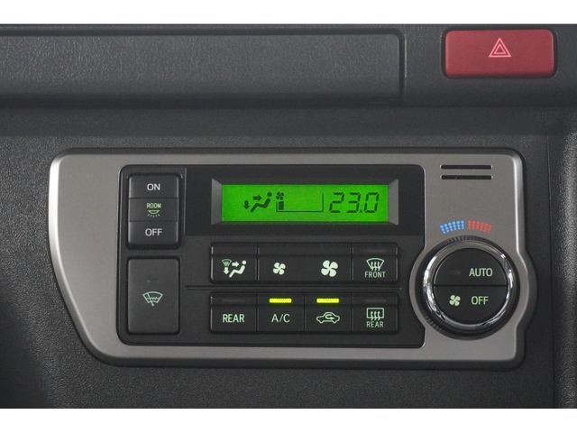 TOYOTA HIACE wagon 4WD 2025