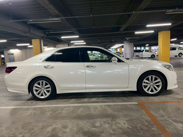 TOYOTA CROWN sedan hybrid 2014