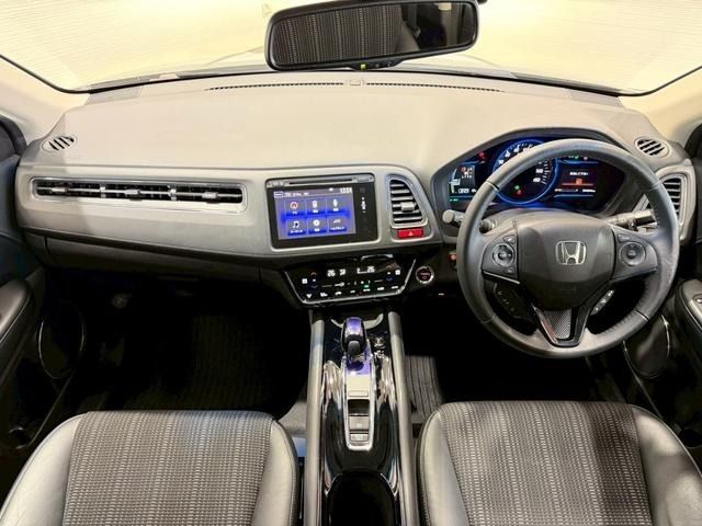 HONDA VEZEL HYBRID 2015