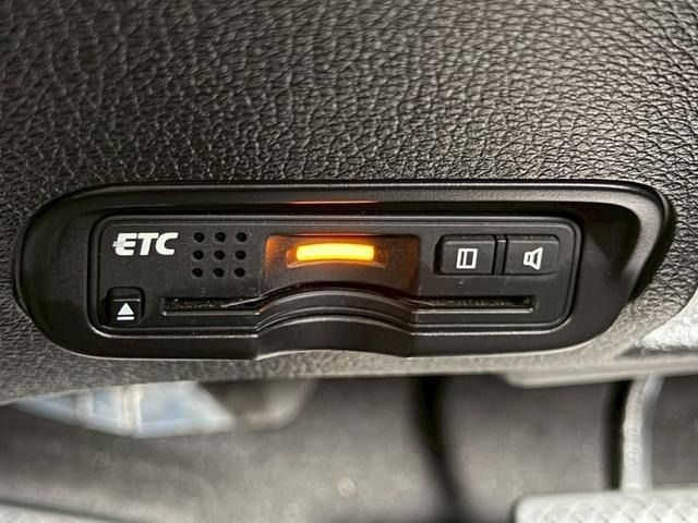 HONDA VEZEL HYBRID 2015