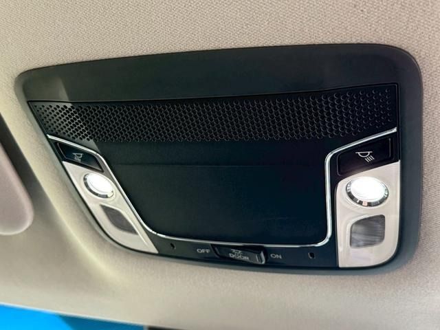 HONDA VEZEL HYBRID 2015