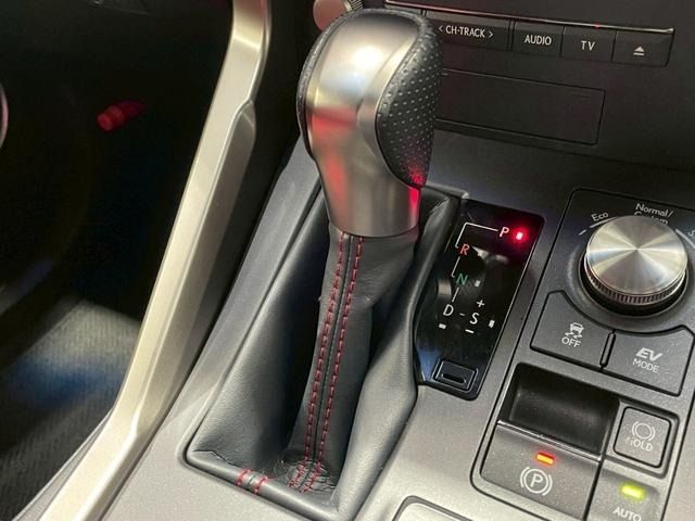 TOYOTA LEXUS NX300h 2018