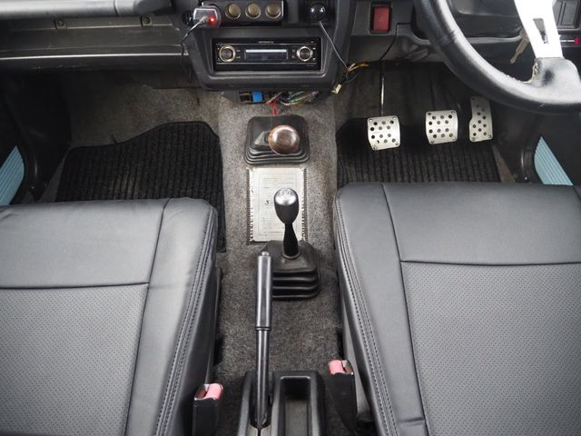 SUZUKI JIMNY 4WD 1996