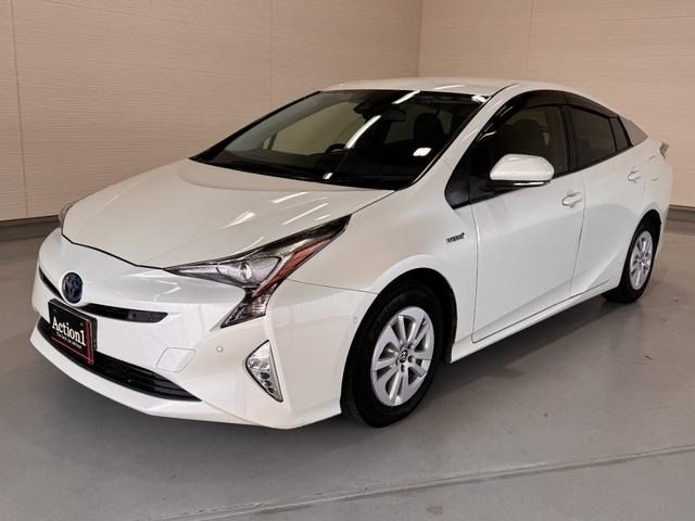 TOYOTA PRIUS 2016
