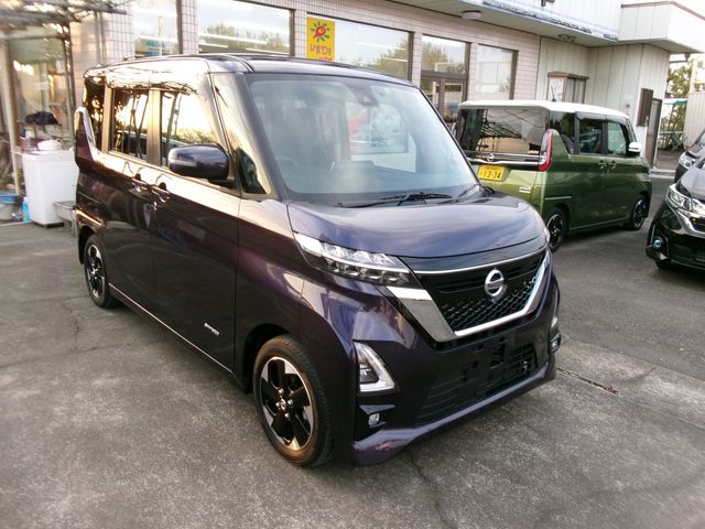 NISSAN ROOX 2022