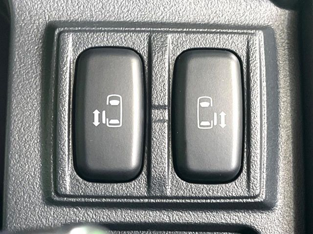 MITSUBISHI DELICA D:5 4WD 2016