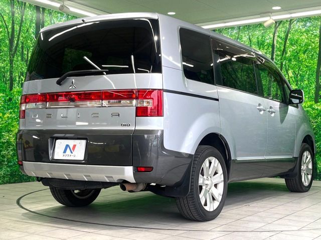 MITSUBISHI DELICA D:5 4WD 2016