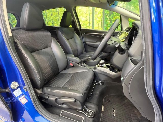 HONDA FIT HYBRID 2016