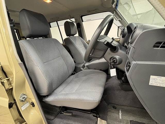 TOYOTA LANDCRUISER van 2015