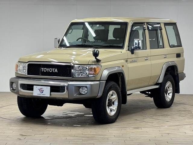 TOYOTA LANDCRUISER van 2015